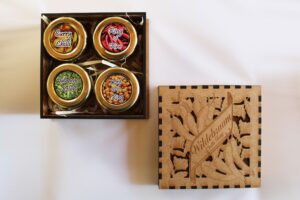 Wildebraam 4 x 32 ml Chilli products in square laser engraved box/lid